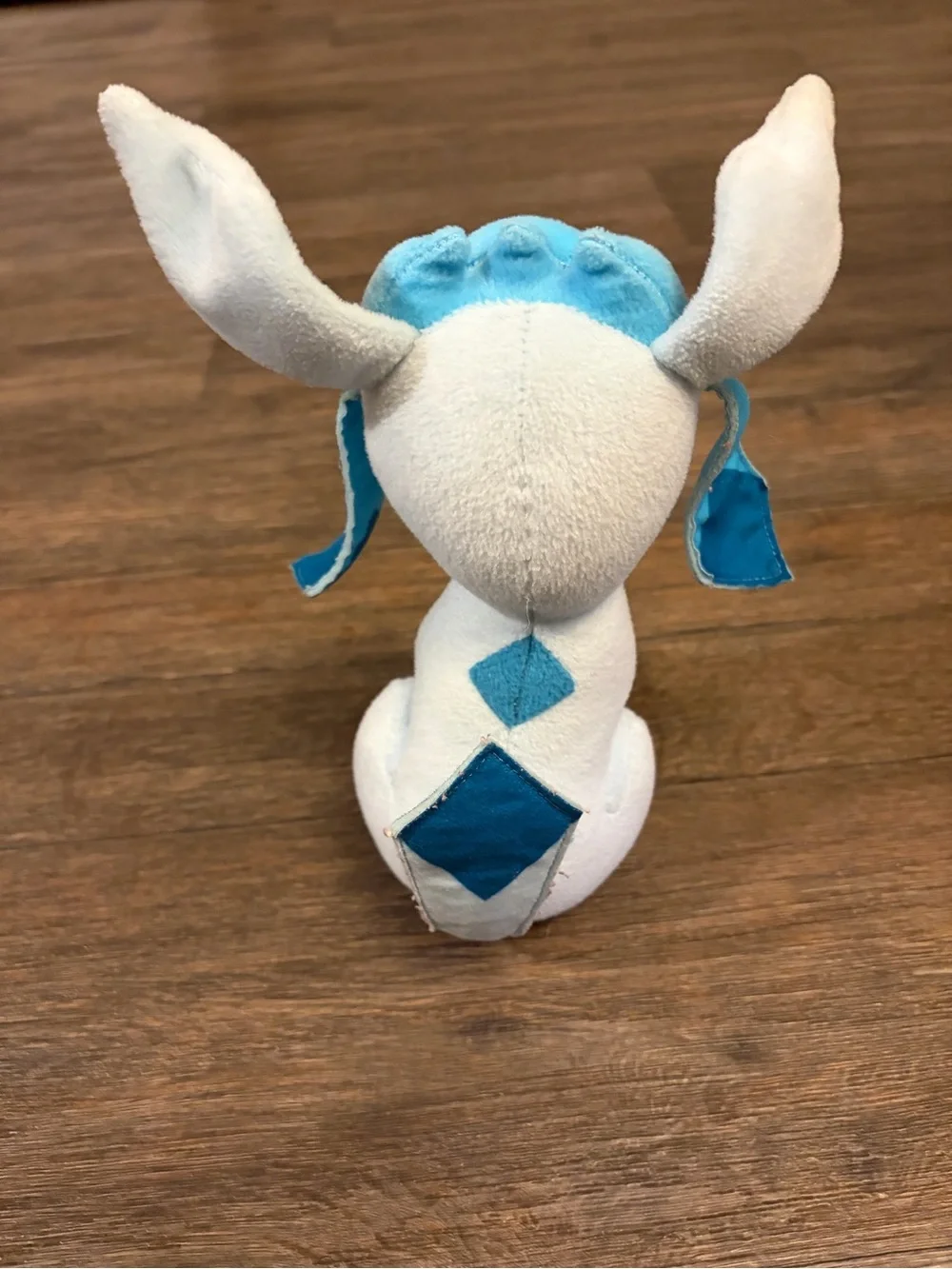 Pokémon Glaceon Sanei Tomy 9 inch Plush Toy Stuffed Animal